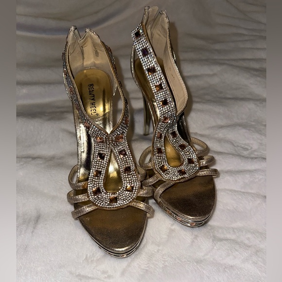 Glamorous Rhinestone Embellished Heels - Picture 4 of 5